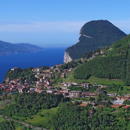 Residence Terry Tremosine Экстерьер фото
